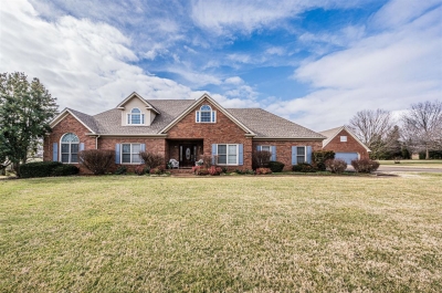 134 Spindletop Drive, Bowling Green, KY 