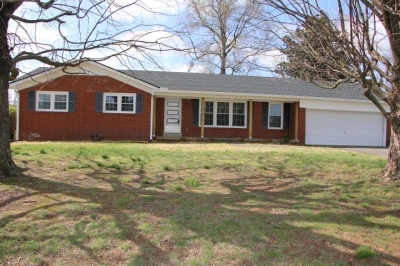 15 Southwest Circle, Scottsville, KY