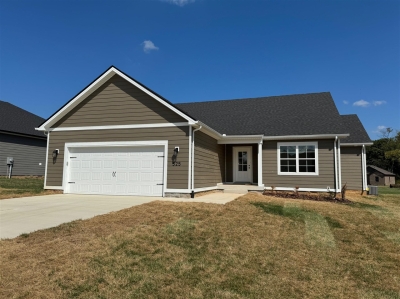 525 Pleasant Meadow Lane, Bowling Green, KY