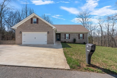 305 Doe Crossing Drive, Smiths Grove, KY