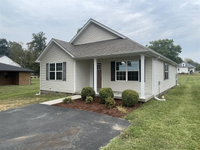 718 Hedge Street, Smiths Grove, KY