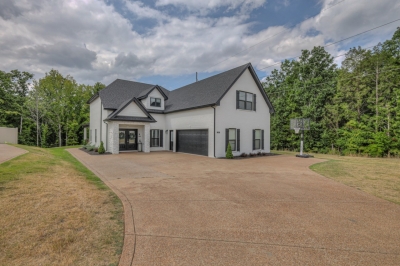 1238 Emmie Reece Drive, Smyrna, TN