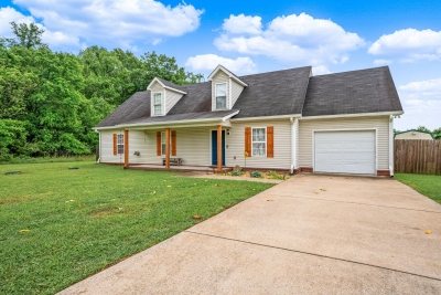 1026 E Mccoury Lane, Murfreesboro, TN