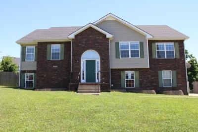 3387 Quicksilver Court, Clarksville, TN