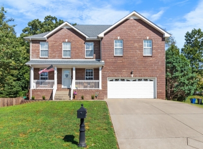 732 Forrest Cove Court, Clarksville, TN