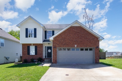 1256 Apple Blossom Road, Clarksville, TN