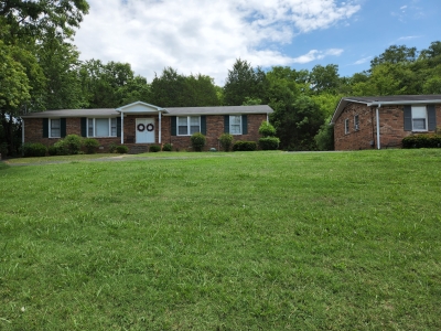 1008 Center Point Road, Hendersonville, TN