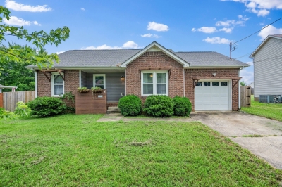 1039 Roedeer Drive, Clarksville, TN