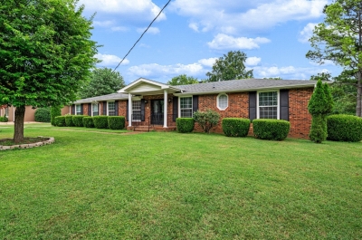 195 Berrywood Drive, Hendersonville, TN