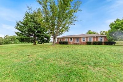 4689 Mcminnville Highway, Smithville, TN