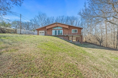 8680 Holmes Creek Road, Smithville, TN