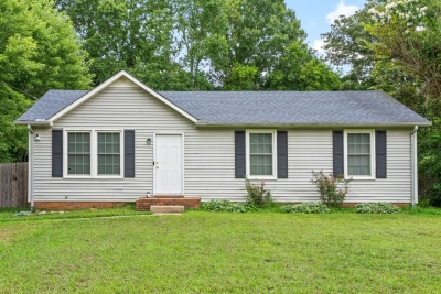 563 Donna Drive, Clarksville, TN