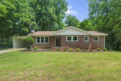 301 General Roberts Drive, Columbia, TN