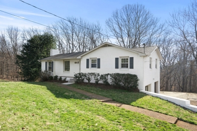 1843 Lake Road, Greenbrier, TN 