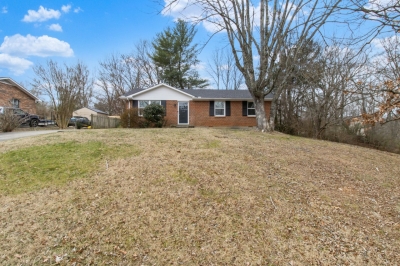 326 Clearview Drive, Clarksville, TN 