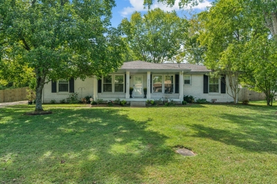 5111 Briarwood Drive, Nashville, TN