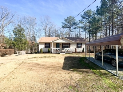 5935 Old Stage Road, Huntingdon, TN