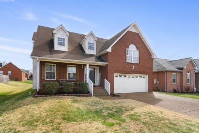 111 Clovercrest Drive, Hendersonville, TN