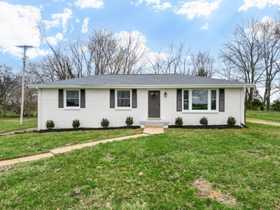 4175 Pondywood Road, Adams, TN