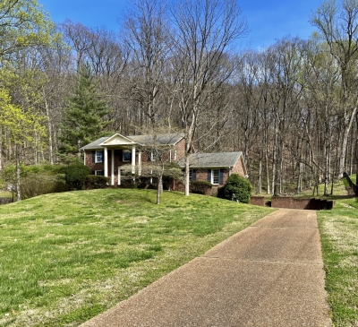 5552 Hillview Drive, Brentwood, TN 