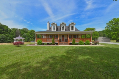 240 Trivett Drive, Portland, TN