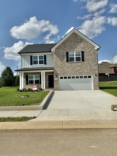 1017 Amber Hills Drive, Ashland City, TN