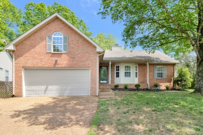 704 Crown Court, Old Hickory, TN 