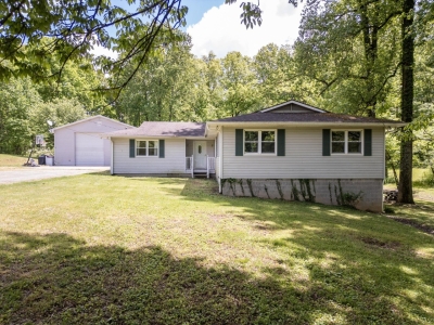 7379 Peaceful Acres Road, Greenbrier, TN 