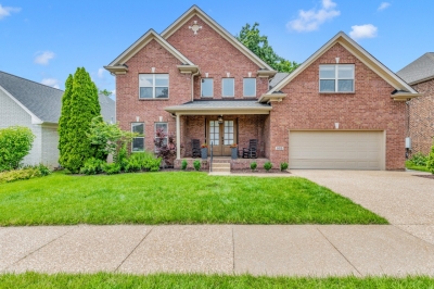 525 Summit Oaks Court, Nashville, TN