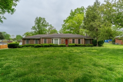 203 Montchanin Drive, Old Hickory, TN 