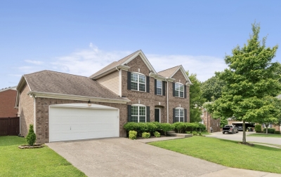 701 Crestmark Drive, Mount Juliet, TN