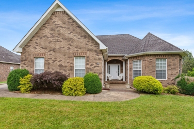 100 St James Pl, Shelbyville, TN