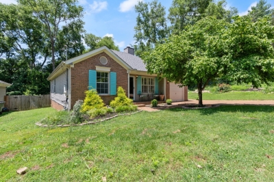 5260 Village Trce, Nashville, TN