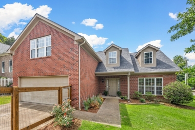 26 Twin Oaks Drive, Nashville, TN