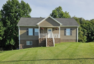 566 Tuck Road, Lafayette, TN