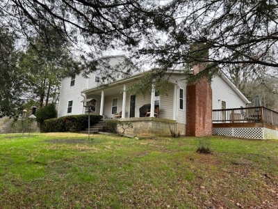 765 Red Tuttle Road, Bethpage, TN 