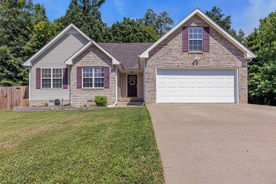 3322 S Senseney Circle, Clarksville, TN