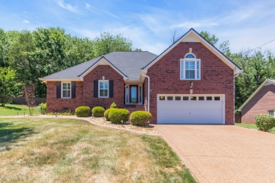 406 Spring Hill Drive, Smyrna, TN