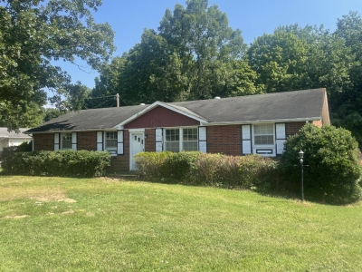 1627 Triangle Road, Ashland City, TN