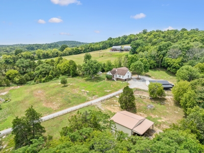 6980 Se Tater Peeler Road, Lebanon, TN