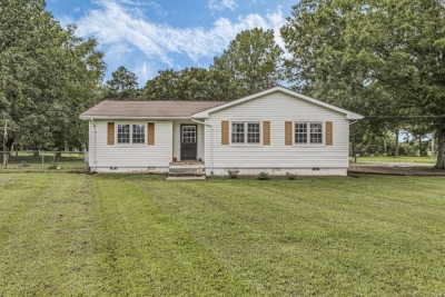 737 Sears Roebuck Road, Tullahoma, TN