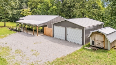 631 Hog Back Ridge Road, Bethpage, TN