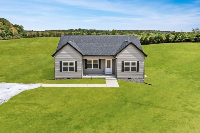 1155 Oak Grove Road, Dickson, TN