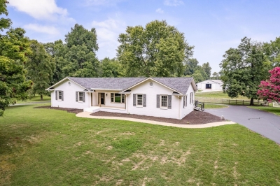 1499 W Whitehall Road, Cookeville, TN