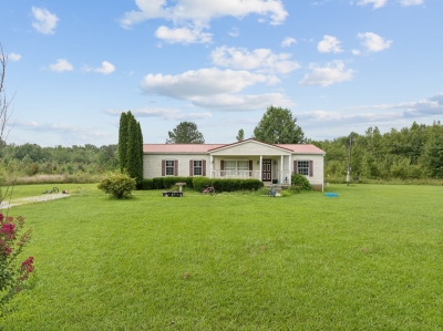 1692 Sainville Road, Manchester, TN