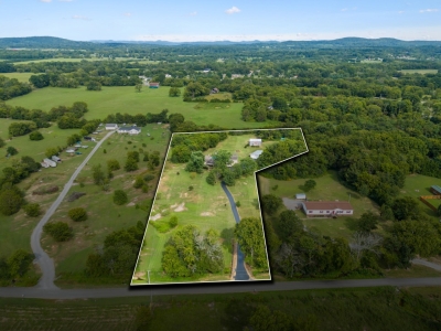 2251 Phillips Road, Lebanon, TN