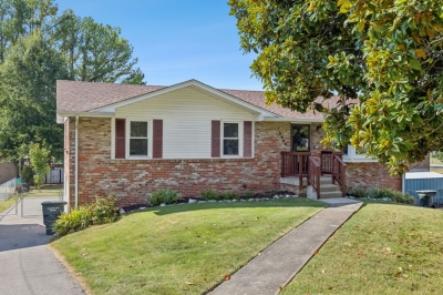 7965 Sawyer Brown Road, Nashville, TN