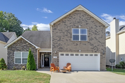 1284 Brigade Drive, Clarksville, TN