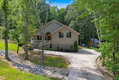 1021 Goldfinch Trl, Portland, TN