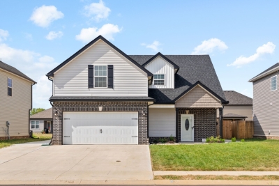 971 E Creek Coyote Trl, Clarksville, TN